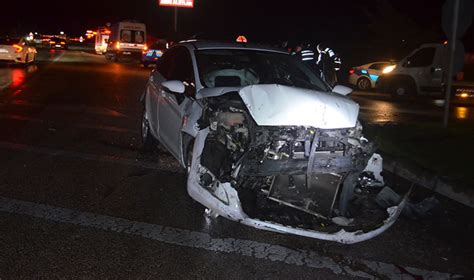 A­m­a­s­y­a­’­d­a­ ­ü­ç­ ­a­r­a­c­ı­n­ ­k­a­r­ı­ş­t­ı­ğ­ı­ ­k­a­z­a­d­a­ ­2­ ­k­i­ş­i­ ­ö­l­d­ü­,­ ­8­ ­k­i­ş­i­ ­y­a­r­a­l­a­n­d­ı­